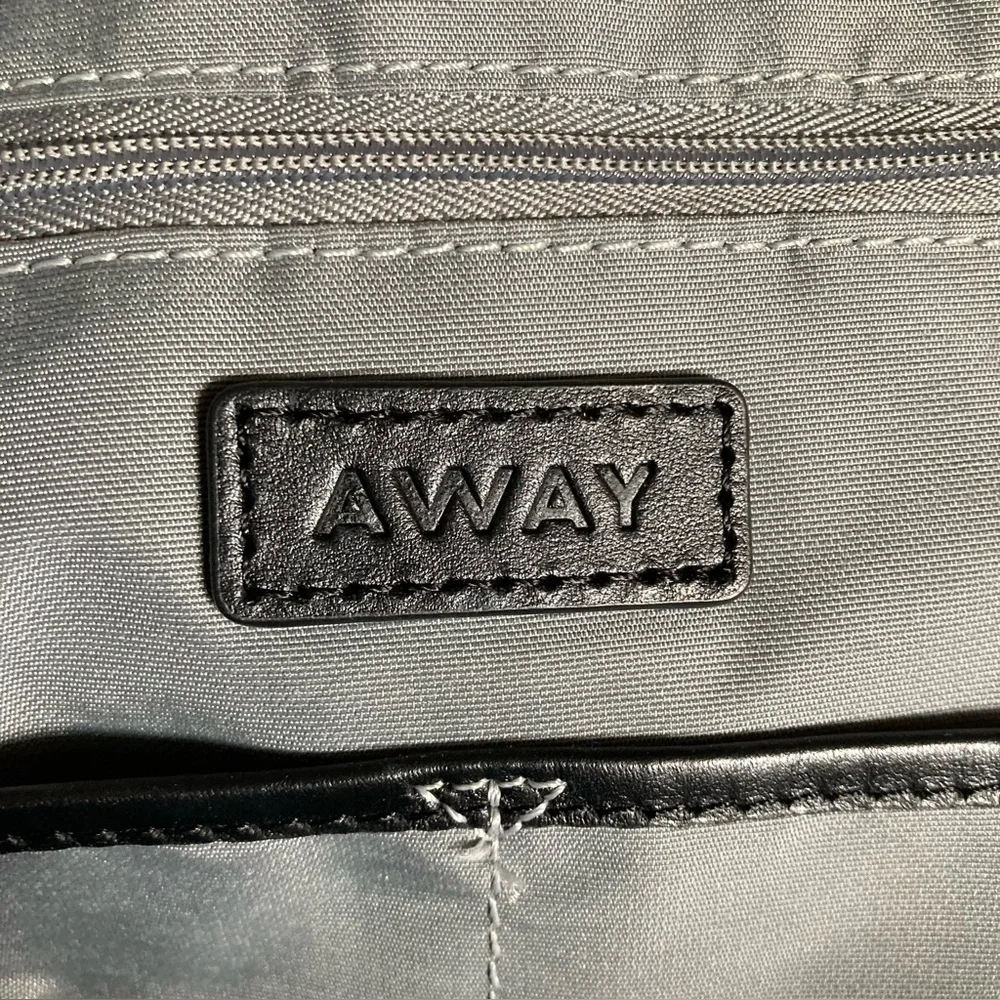 Away The Everywhere Bag in ‘Coast Blue’ - Picture 11 of 13